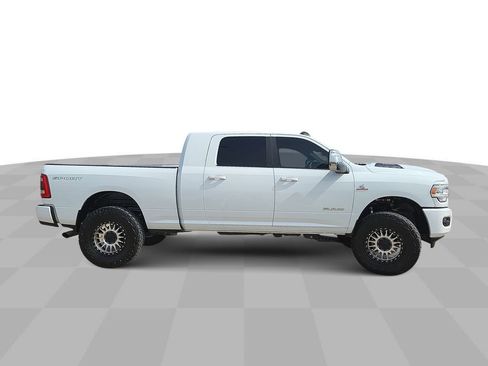 Used 2024 RAM 2500 Laramie w/ Sport Appearance Package image 9