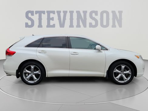 Used 2012 Toyota Venza Limited w/ Tow Pkg AWD/4WD image 6