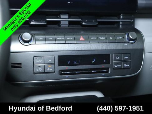 Used 2024 Hyundai Kona SEL AWD/4WD image 27