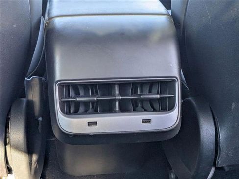 Used 2019 Tesla Model 3 Standard Range Plus image 15