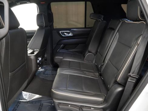 Used 2021 GMC Yukon SLT RWD image 18