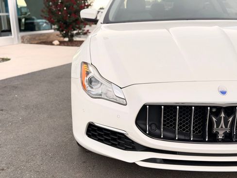 Used 2017 Maserati Quattroporte S GranLusso RWD image 18