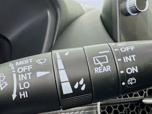 Used 2026 Honda HR-V EX-L image 16