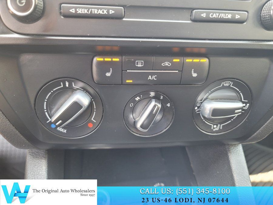 Used 2015 Volkswagen Jetta SE FWD image 19