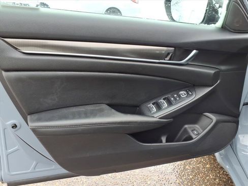 Used 2022 Honda Accord Sport image 13
