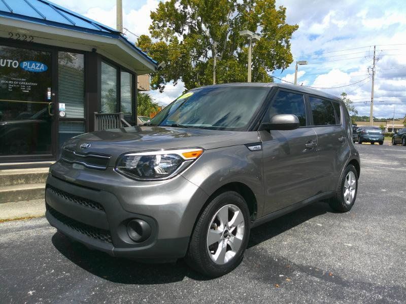 Used 2019 Kia Soul FWD image 2