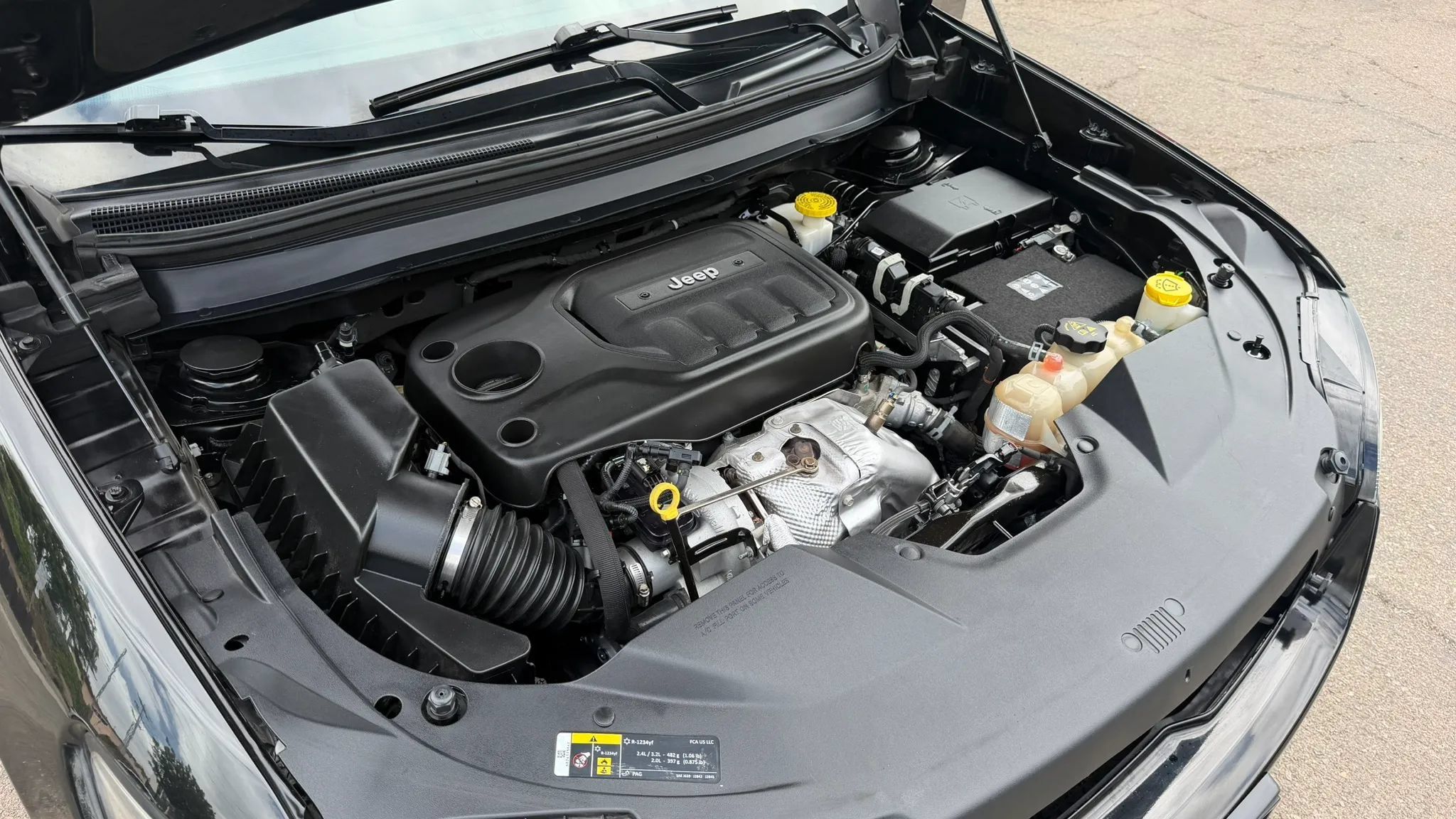 Used 2019 Jeep Cherokee Latitude Plus FWD image 17