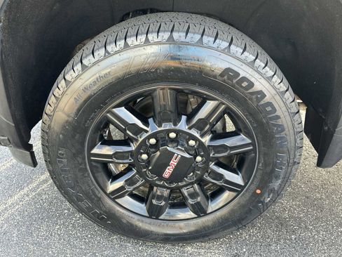Certified 2024 GMC Sierra 2500 AT4 w/ AT4 Preferred Package image 32