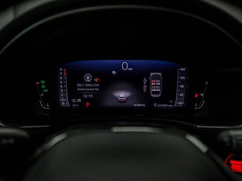 Used 2022 Honda Civic Touring image 18