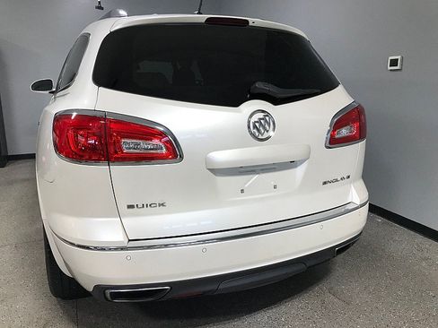 Used 2015 Buick Enclave Leather w/ Trailering Package FWD image 4