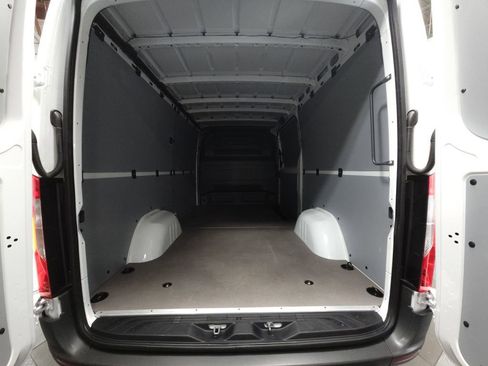 Used 2026 Mercedes-Benz Sprinter 2500 image 23