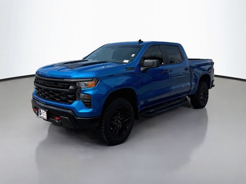 Used 2024 Chevrolet Silverado 1500 Custom Trail Boss w/ LPO, Dark Essentials Package AWD/4WD image 3