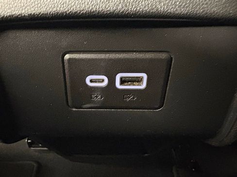 Used 2025 Chevrolet Blazer LT image 40