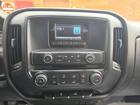 Used 2015 Chevrolet Silverado 1500 W/T RWD image 16