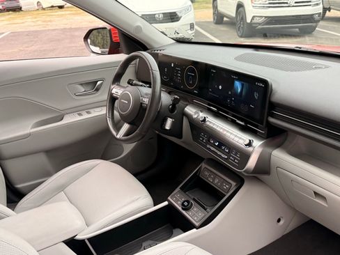 Used 2024 Hyundai Kona Limited image 24