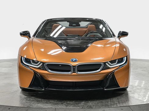 Used 2019 BMW i8 Base image 9