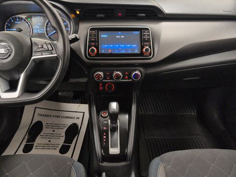 Used 2018 Nissan Kicks S image 13