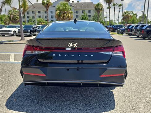 New 2026 Hyundai Elantra SEL Sport Premium FWD image 6