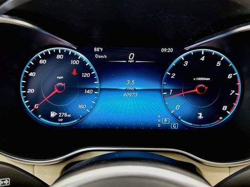 Certified 2021 Mercedes-Benz GLC 300 4MATIC image 33