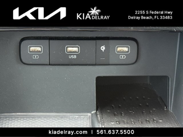 Certified 2024 Kia Carnival EX FWD image 25