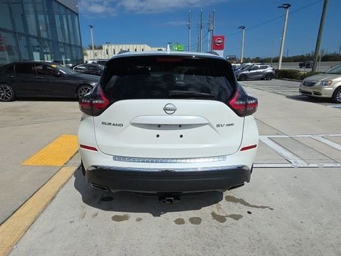 Used 2023 Nissan Murano SV image 5