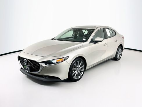 Used 2024 MAZDA MAZDA3 s FWD image 3