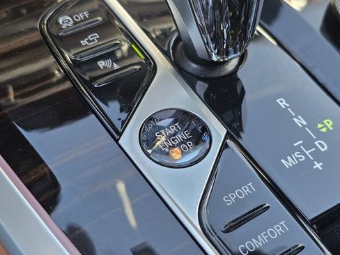 Used 2023 BMW X5 xDrive40i w/ Executive Package image 41