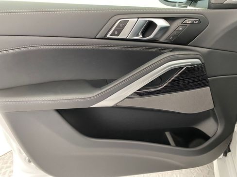 New 2026 BMW X6 xDrive40i w/ Executive Package image 11