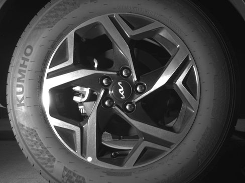 Used 2025 Kia Sportage LX FWD image 15