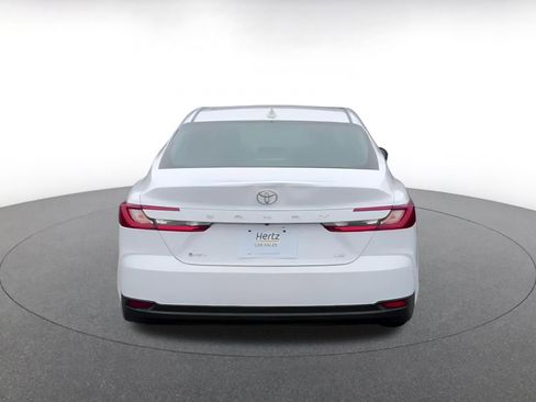 Used 2025 Toyota Camry LE image 12