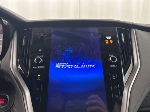 Used 2022 Subaru Outback Premium image 14