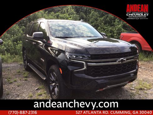 Used 2022 Chevrolet Tahoe Z71 w/ Luxury Package AWD/4WD image 1