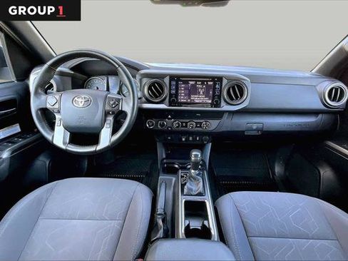 Certified 2019 Toyota Tacoma TRD Off-Road AWD/4WD image 16