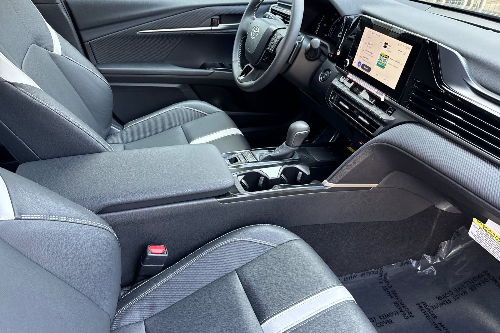 Used 2026 Toyota Camry SE w/ Convenience Package FWD image 21