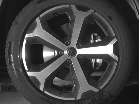 Used 2026 Volkswagen Tiguan SE AWD/4WD image 21