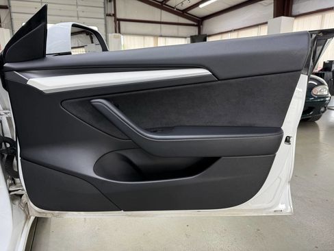 Used 2021 Tesla Model 3 Long Range AWD/4WD image 17