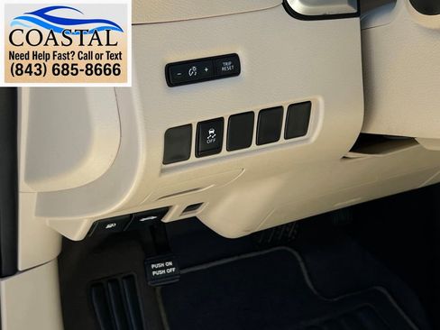 Used 2017 Nissan Murano SV w/ Premium Plus Package FWD image 10