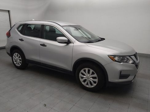 Used 2020 Nissan Rogue S FWD image 11