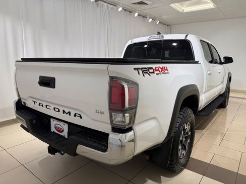 Certified 2023 Toyota Tacoma TRD Off-Road AWD/4WD image 5