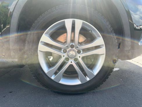 Used 2015 Mercedes-Benz GLA 250 4MATIC image 32