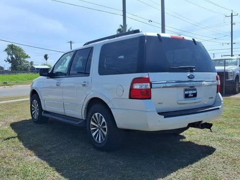 Used 2017 Ford Expedition XLT AWD/4WD image 3