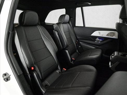 Used 2026 Mercedes-Benz GLS 450 4MATIC image 22