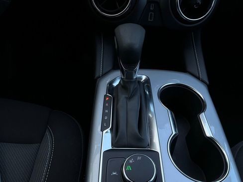 Used 2025 Chevrolet Blazer LT image 23