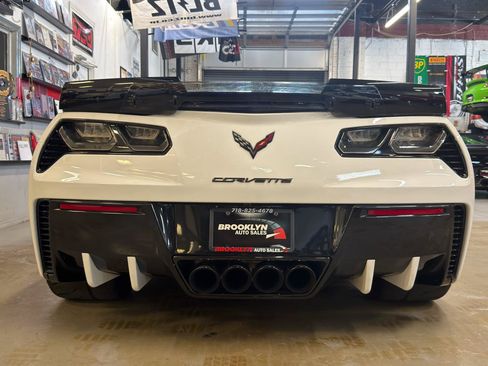 Used 2018 Chevrolet Corvette Z06 RWD image 8