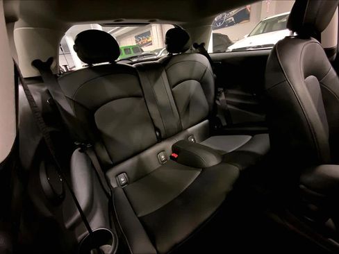 Used 2017 MINI Cooper 2-Door Hardtop image 18