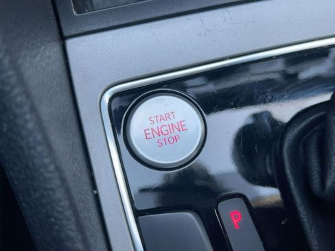 Used 2022 Volkswagen Passat 2.0T SE image 24