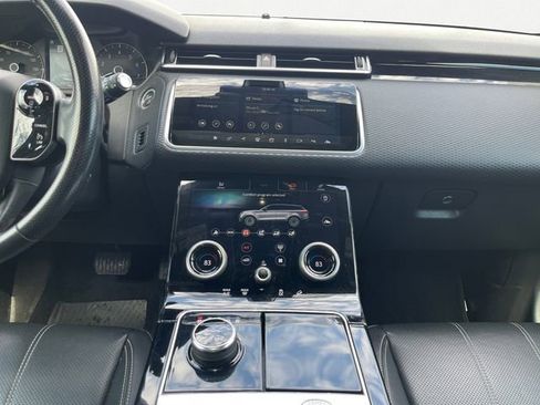 Used 2019 Land Rover Range Rover Velar S AWD/4WD image 13