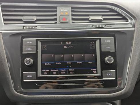 Used 2020 Volkswagen Tiguan S image 27
