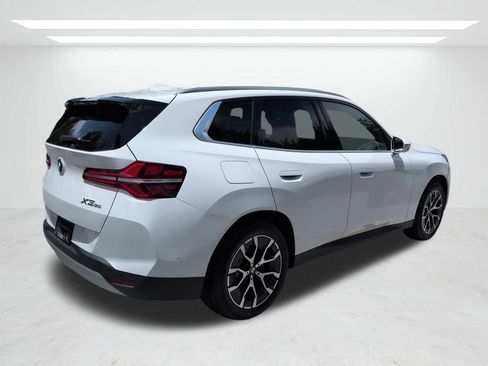 New 2026 BMW X3 xDrive30i w/ Premium Package AWD/4WD image 4