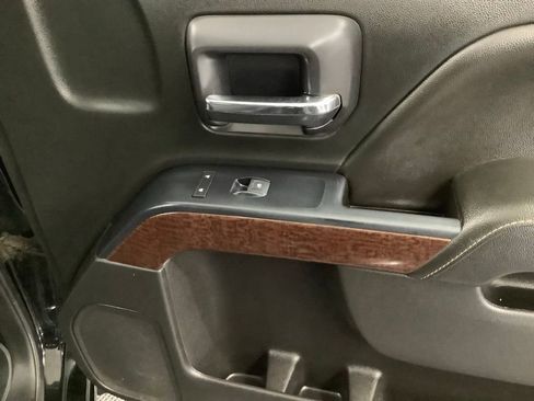 Used 2018 GMC Sierra 3500 SLE w/ SLE Preferred Package AWD/4WD image 20